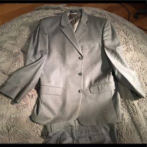 Grey pinstripe suit 3-button